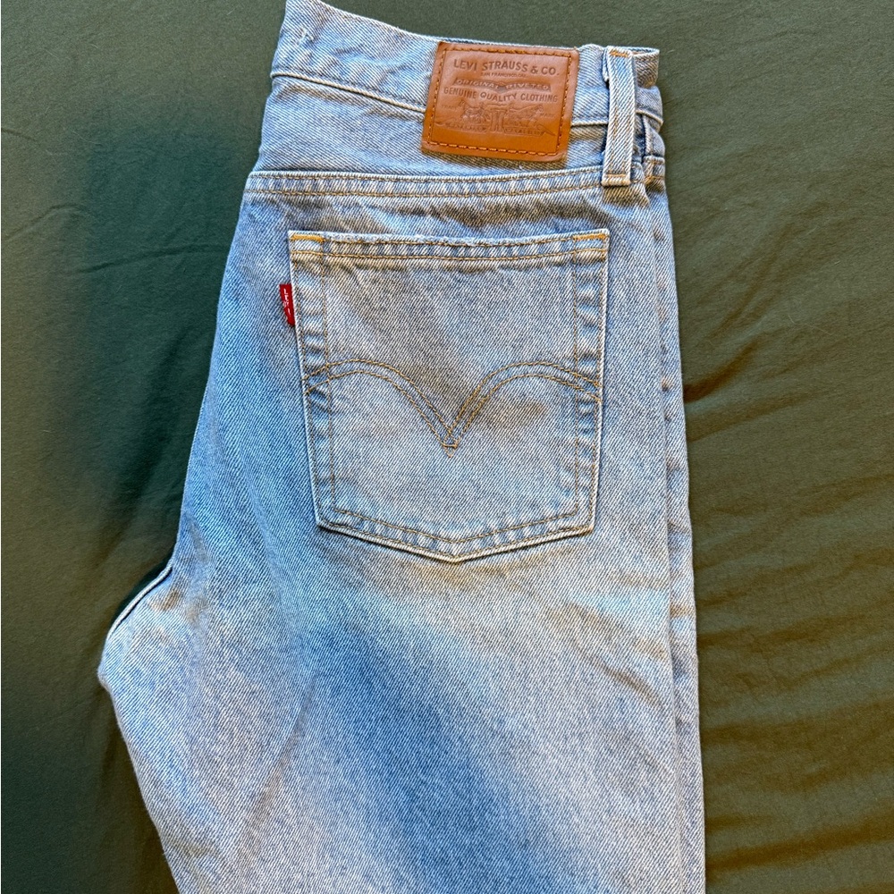 Levi's Women's Light Blue Wedgie Straight Leg Jeans